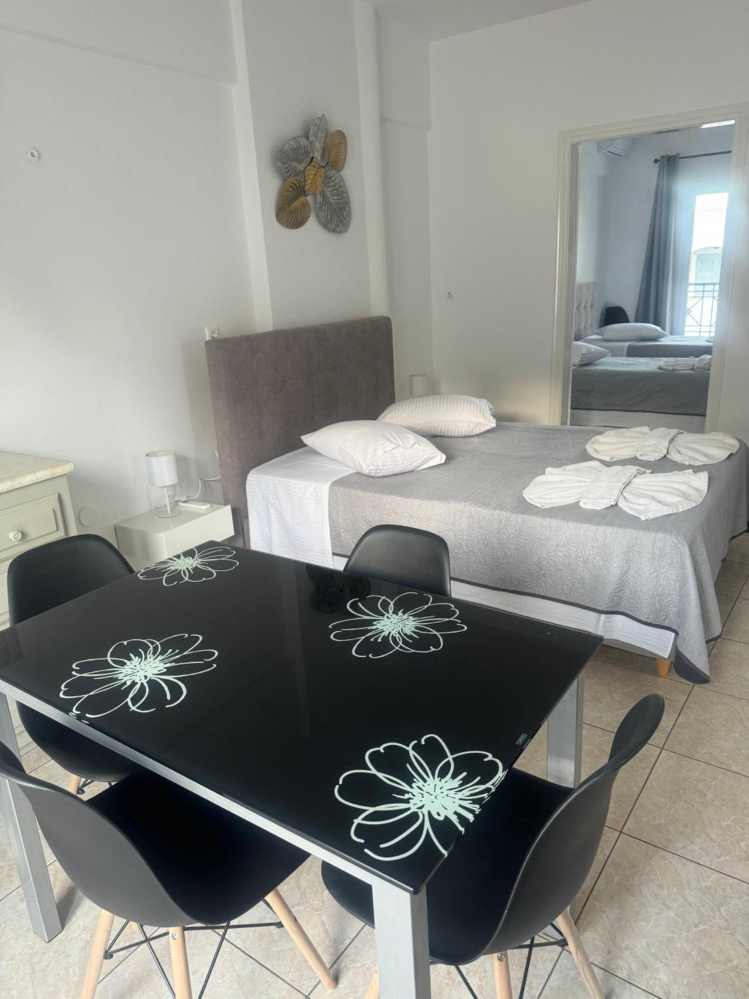 Villa Tania R Firostefani Ngoại thất bức ảnh